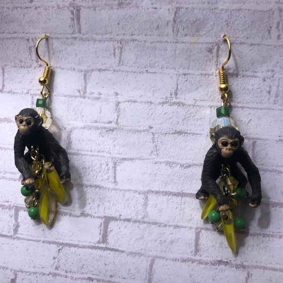 nice vs naughty Jewelry - Monkey 🐒 banana jungle safari amazon bead earring